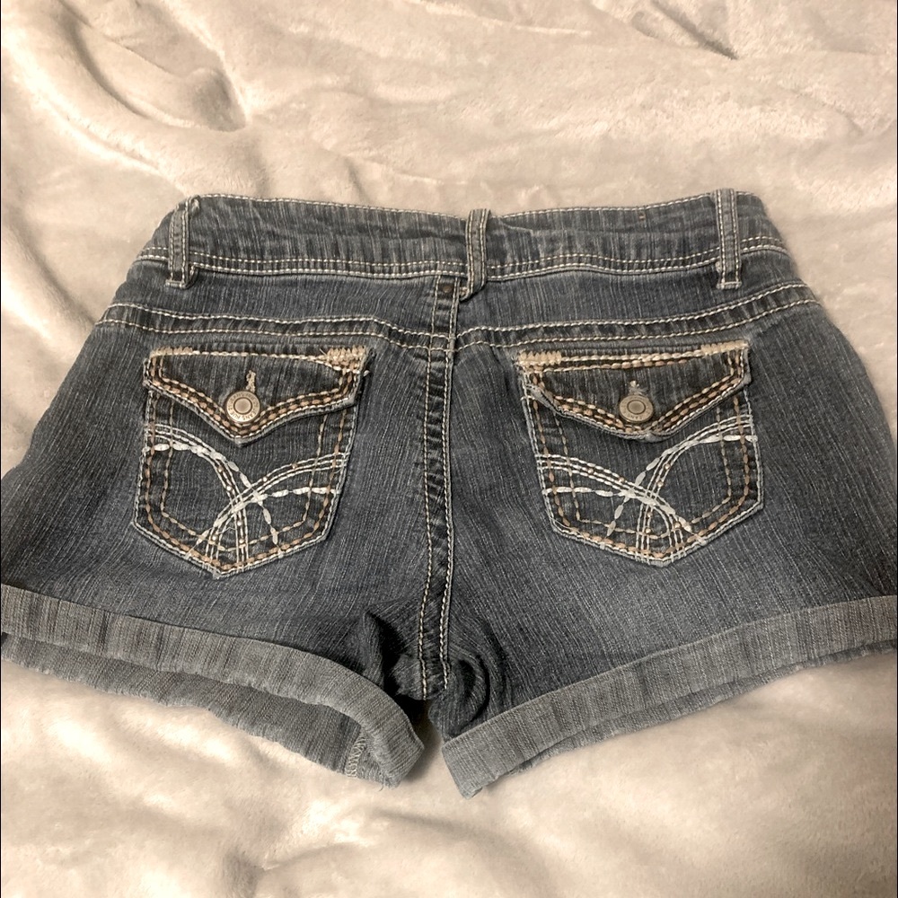 5/6  Rue 21 Jean Shorts